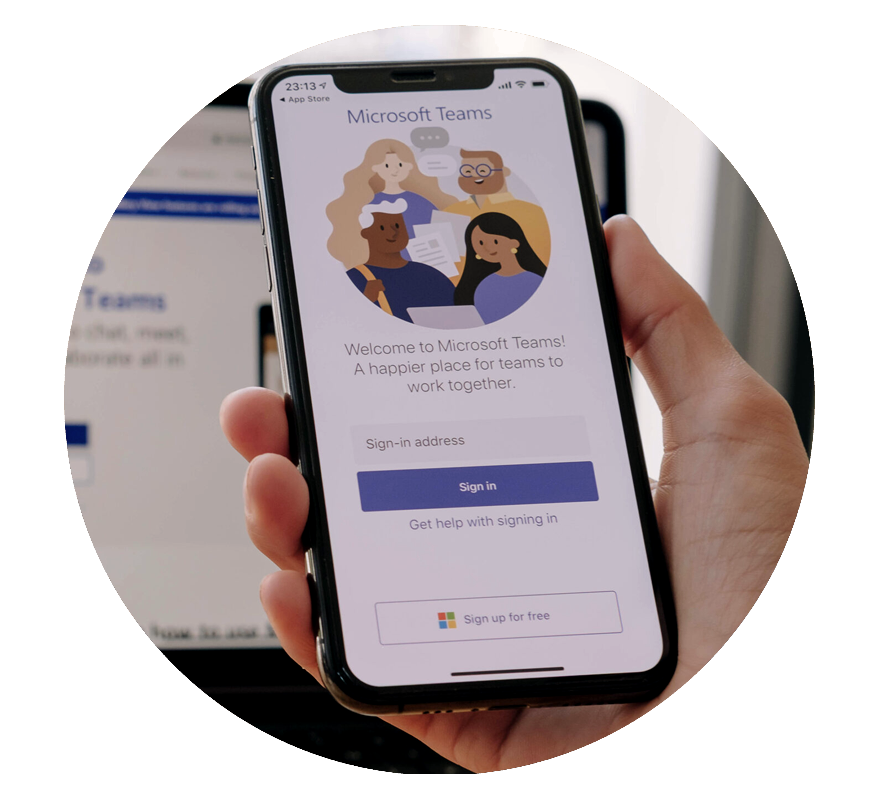 Does Microsoft Teams have live chat support